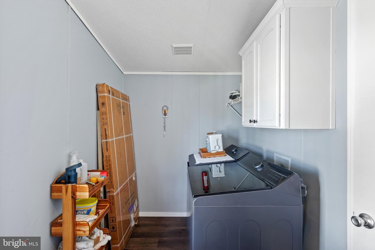 43 Midway Avenue photo 22