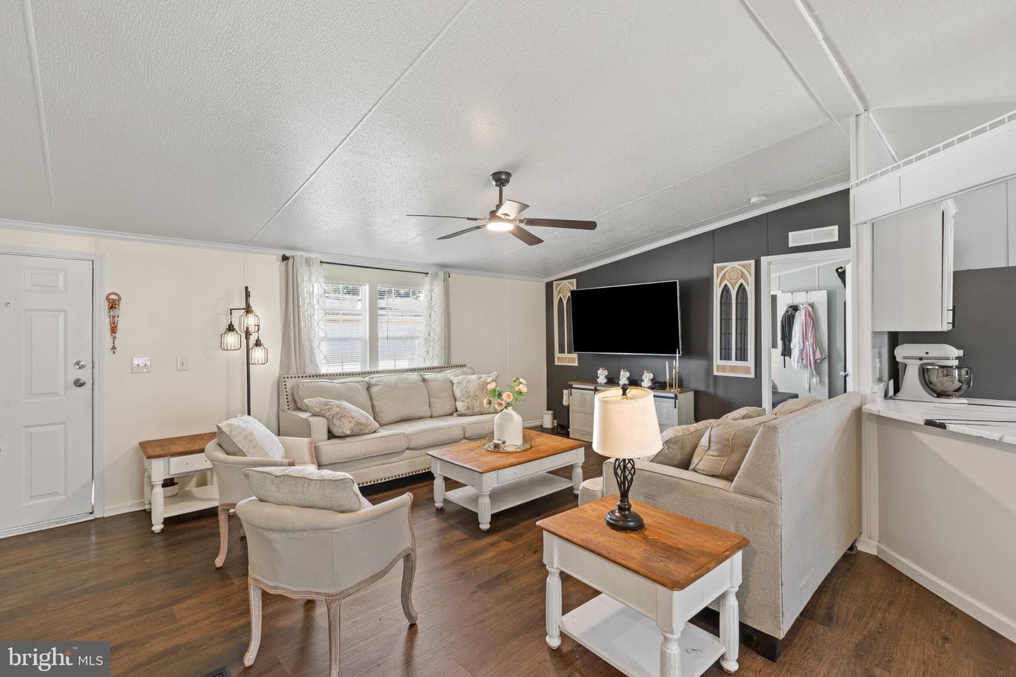 43 Midway Avenue photo 4