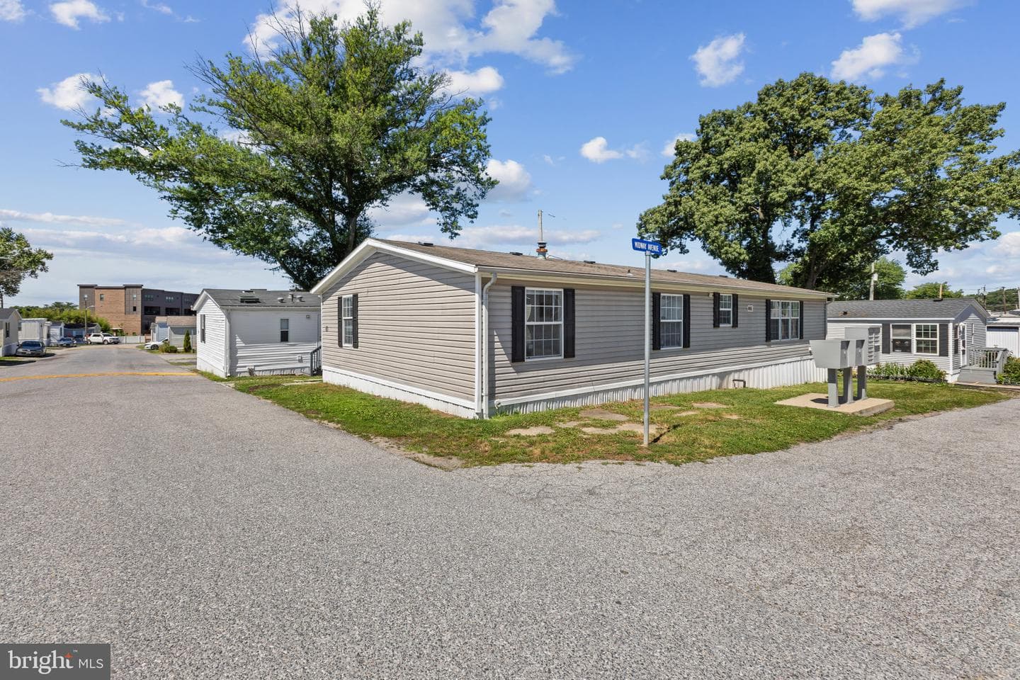 43 Midway Avenue photo 44