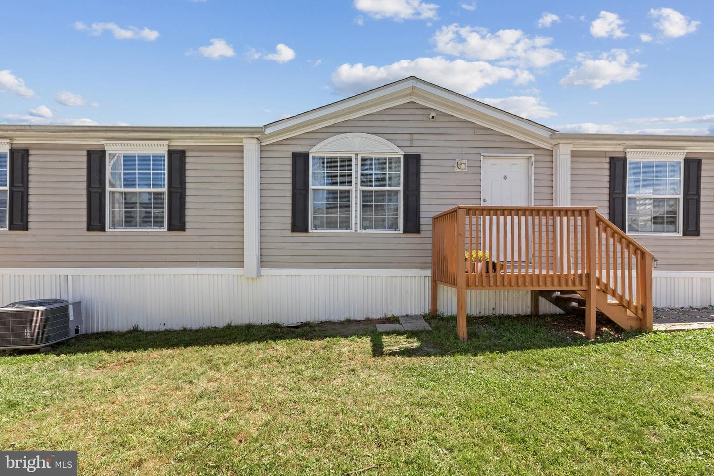 43 Midway Avenue photo 46