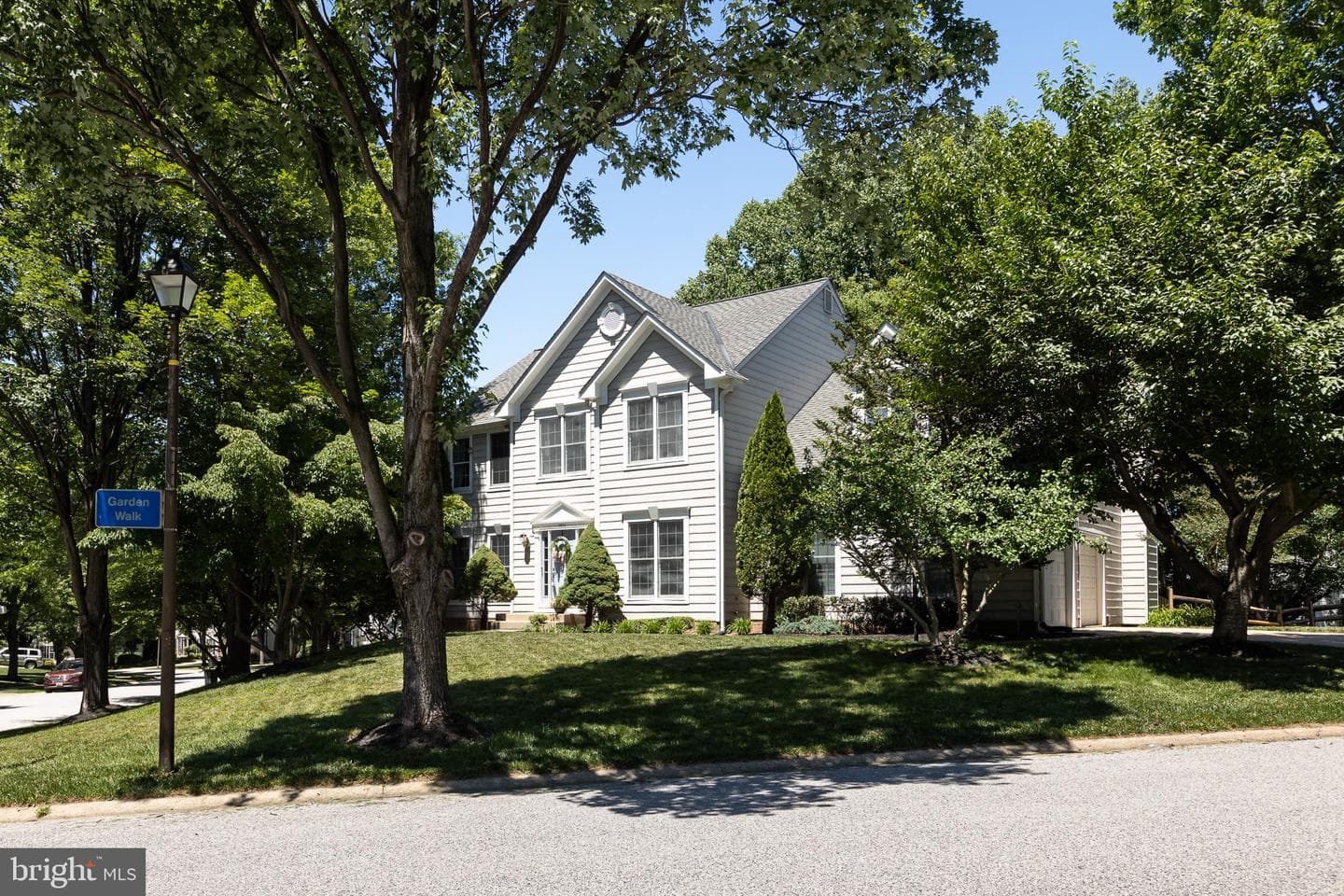 7074 Garden Walk photo 3