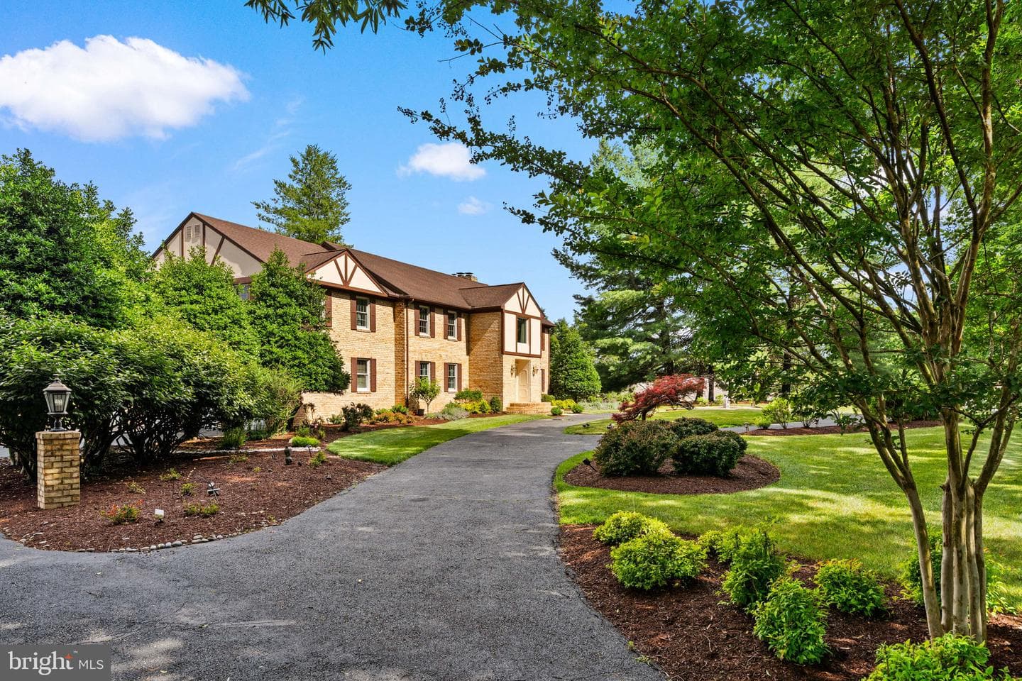 11706 Farside Road photo 3