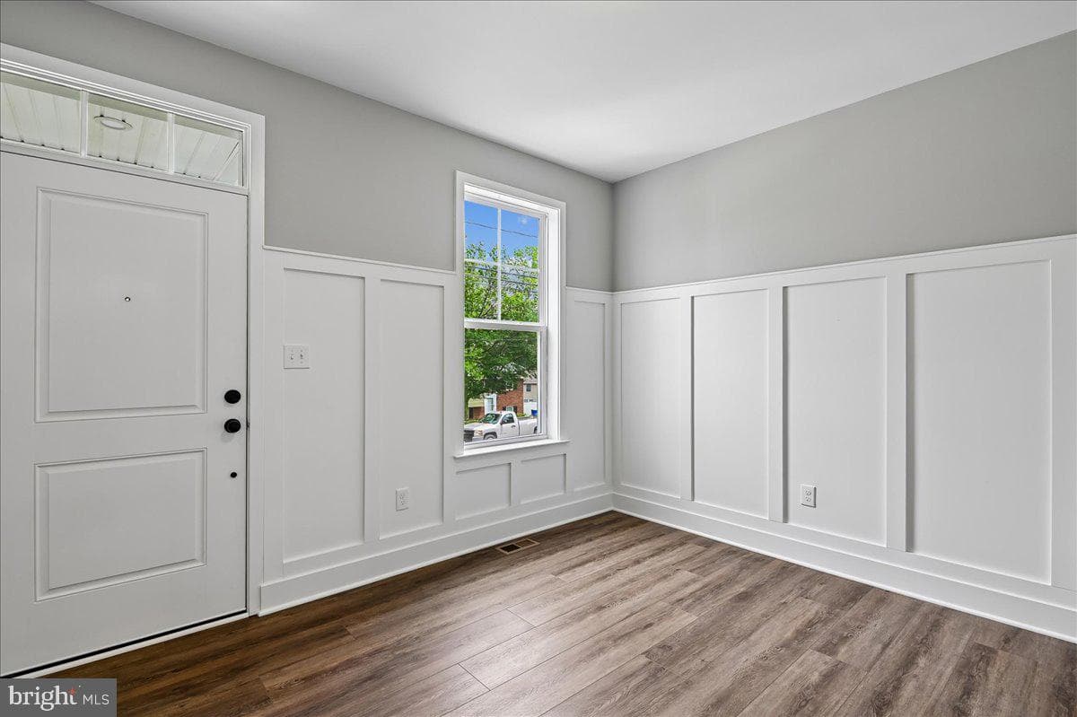 9312 Madison Avenue photo 14