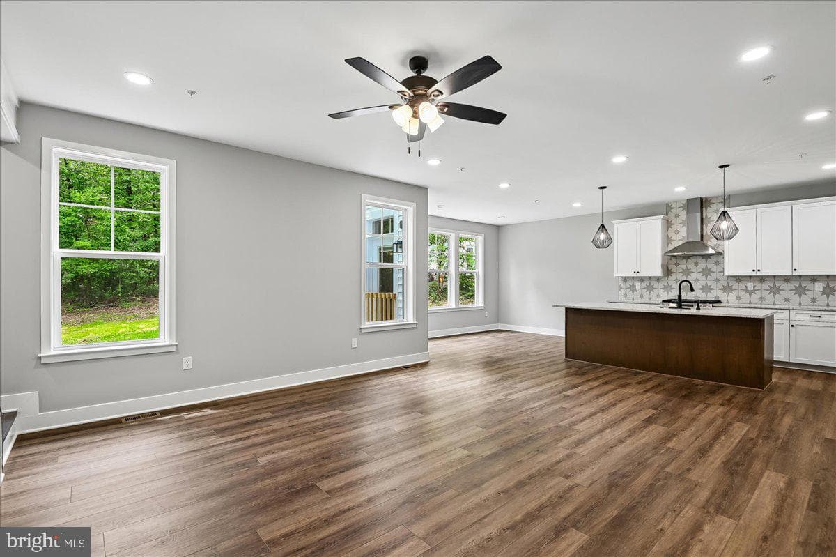 9312 Madison Avenue photo 3