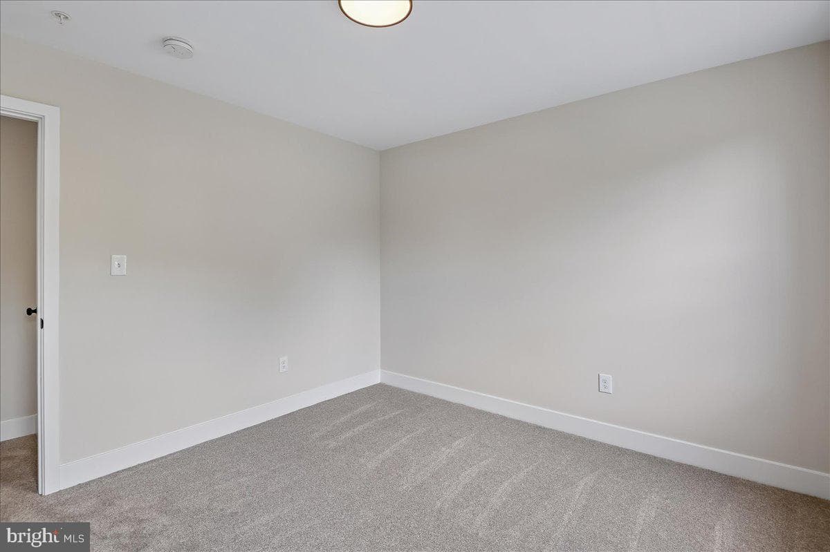 9312 Madison Avenue photo 32