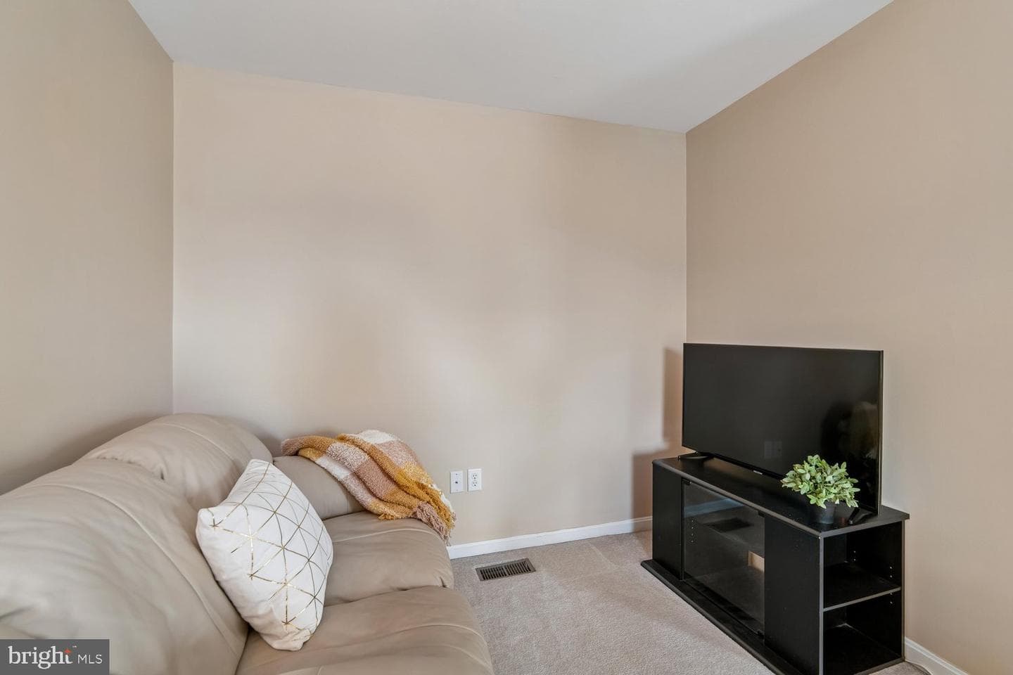8608 Lawrence Mill Court photo 42
