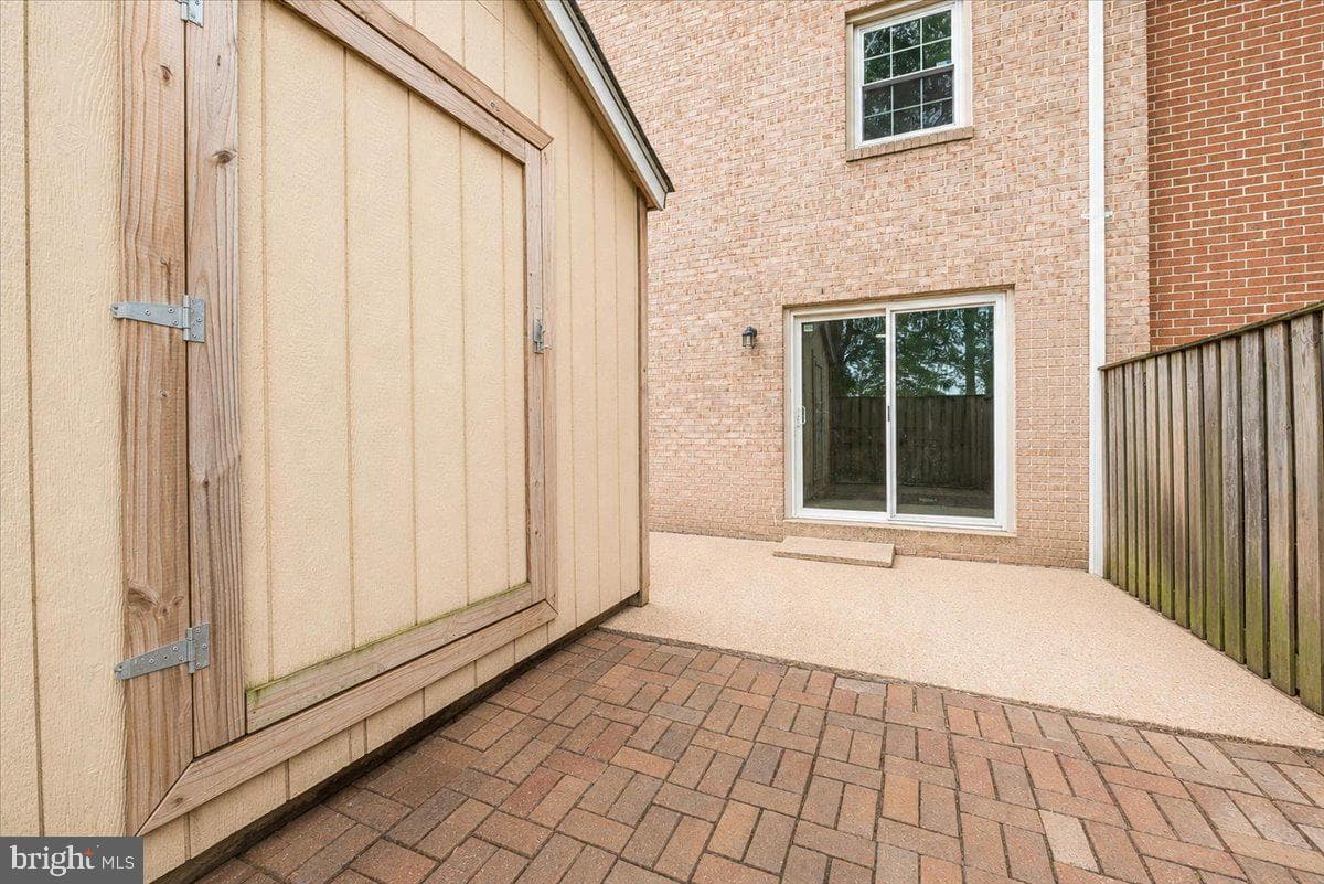 5852 Morningbird Lane photo 15