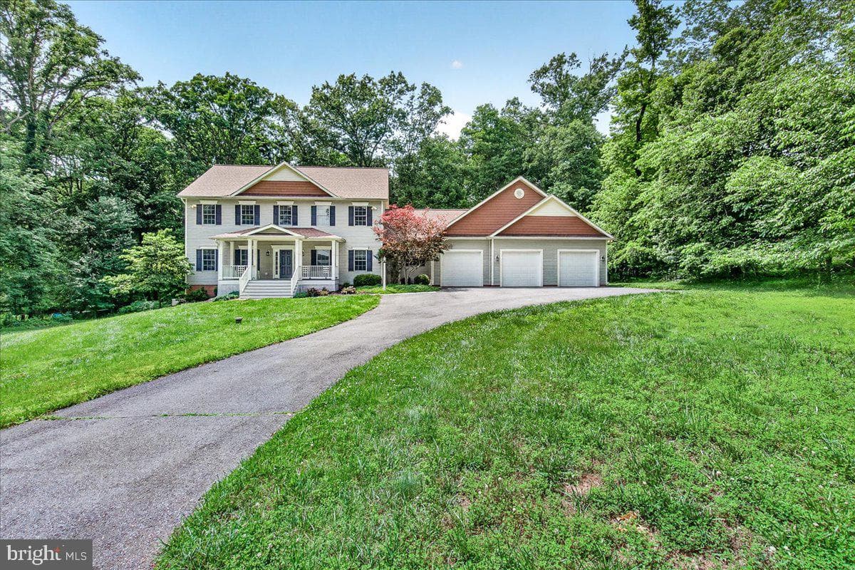 2516 Daisy Road, Woodbine