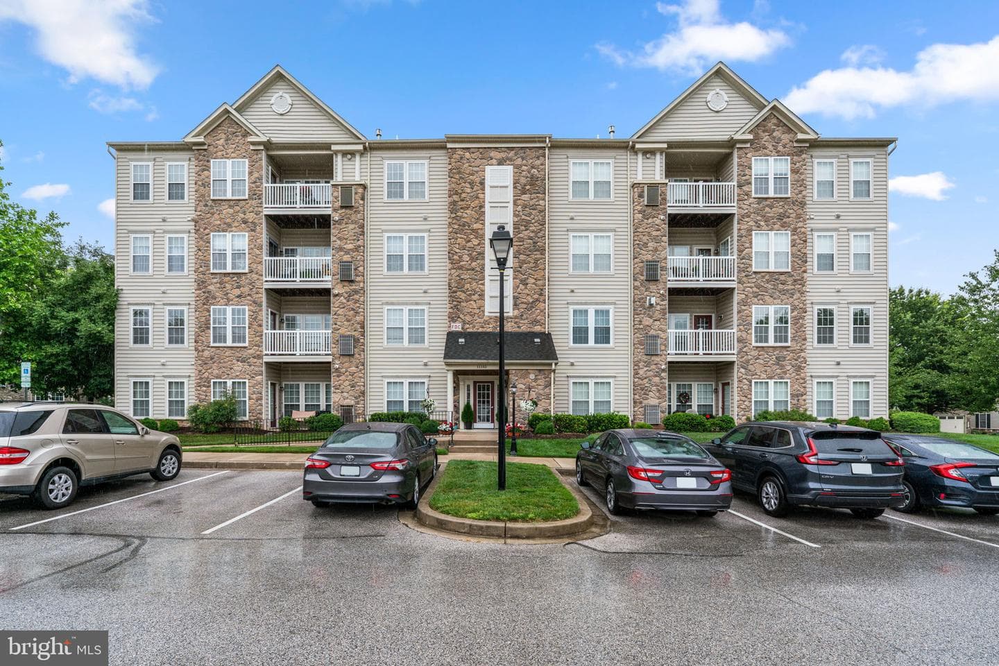 11185 Chambers Court #h, Woodstock