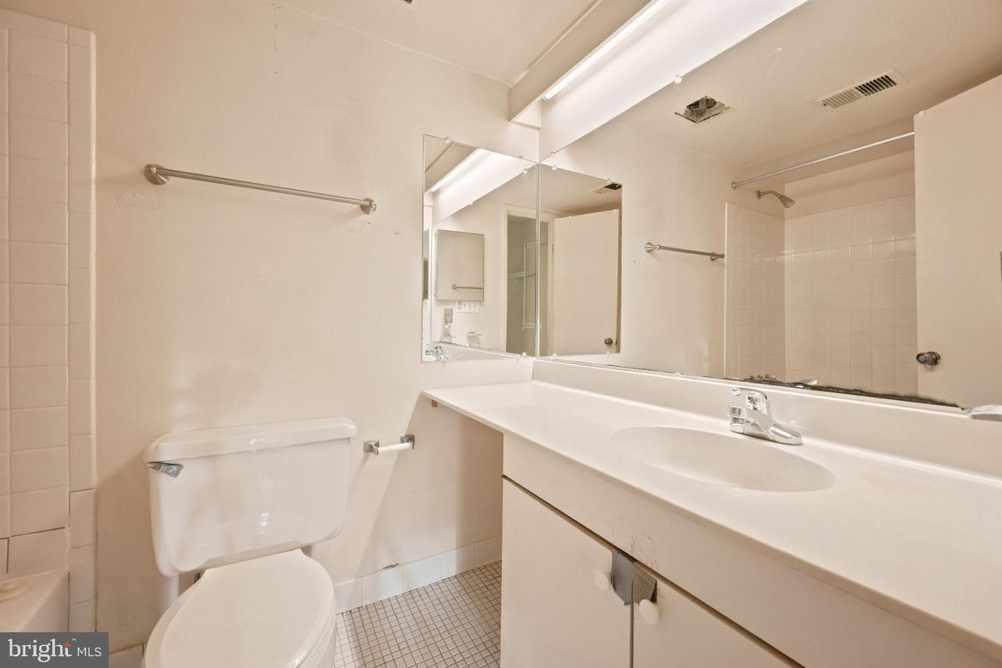 5651 Harpers Farm Road #f photo 26