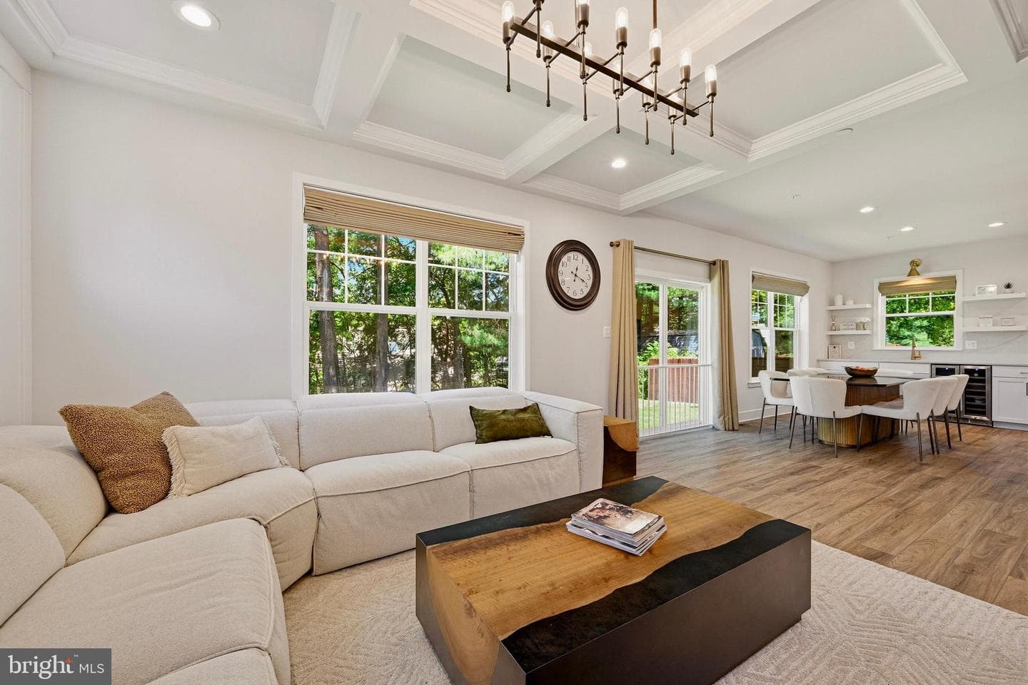 4874 Avoca Avenue photo 24