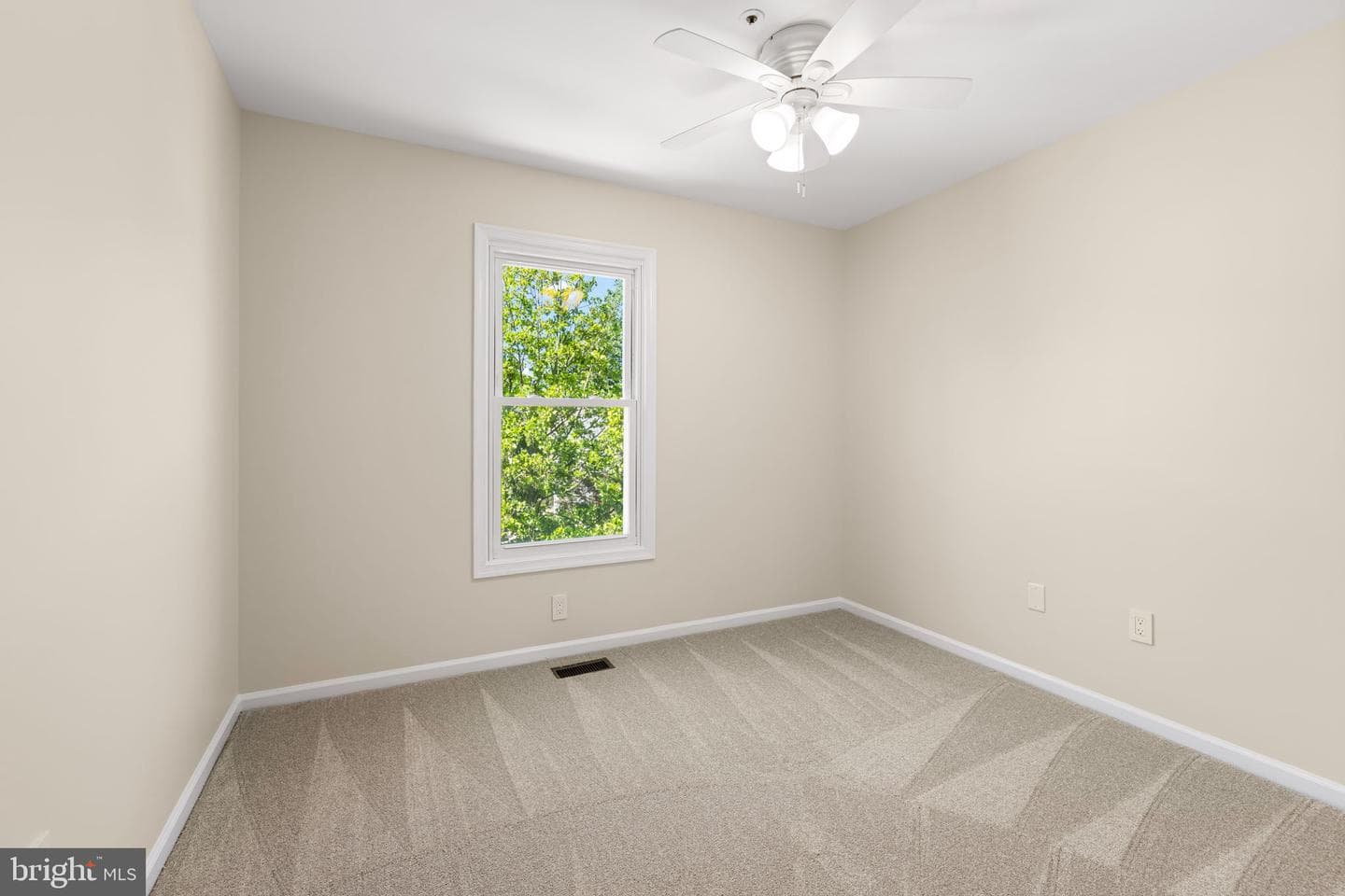 8747 Birkenhead Court NE photo 23