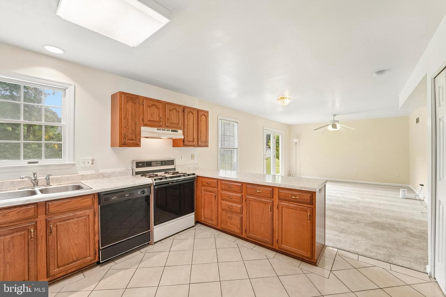 4820 Lauren Court photo 18