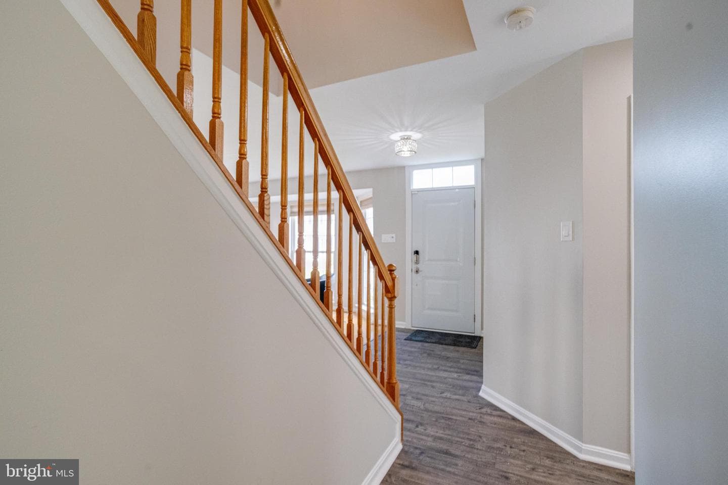 9474 Ridgeview Drive photo 3