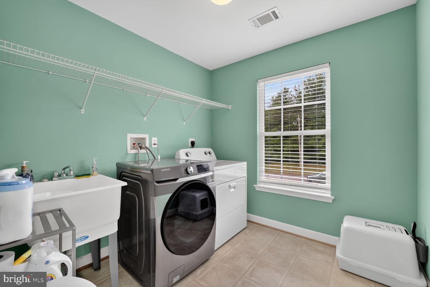 9957 Guilford Road photo 29