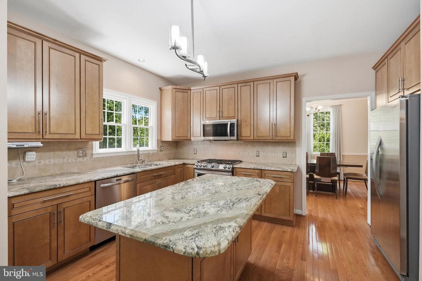 2704 Glenwood Court photo 11