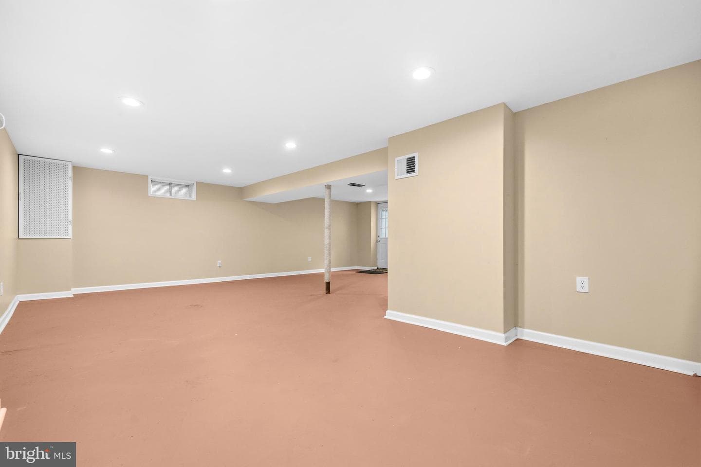 9076 Goldamber Garth photo 32