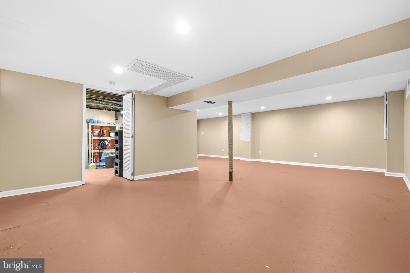 9076 Goldamber Garth photo 34