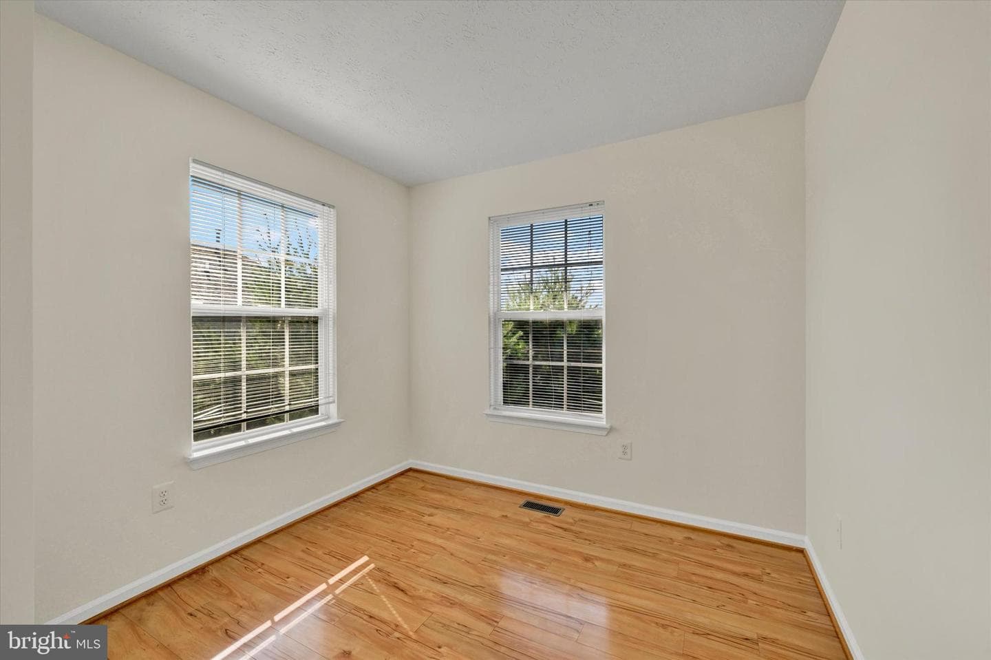 3325 Hollow Court photo 24