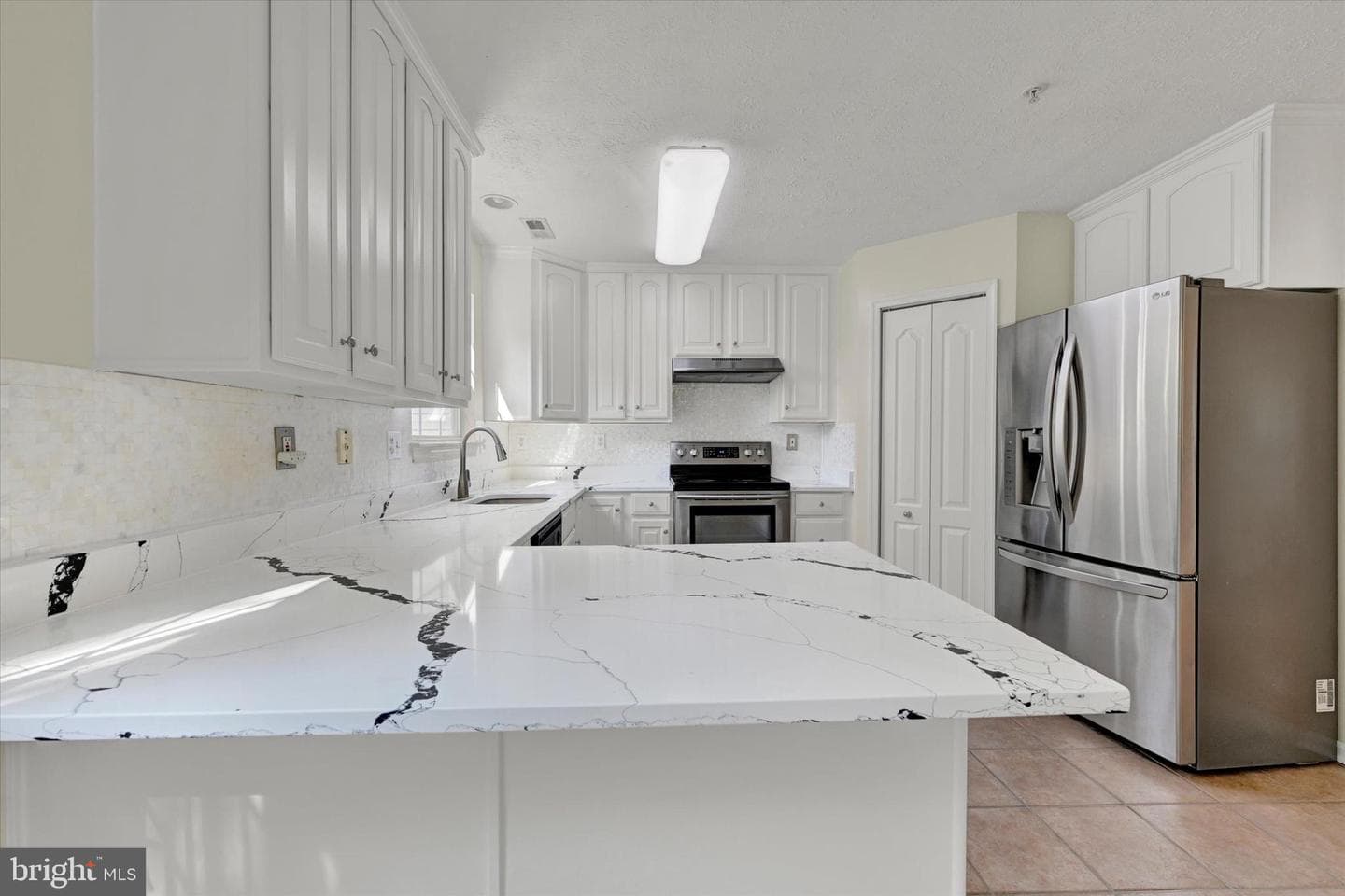 3325 Hollow Court photo 9