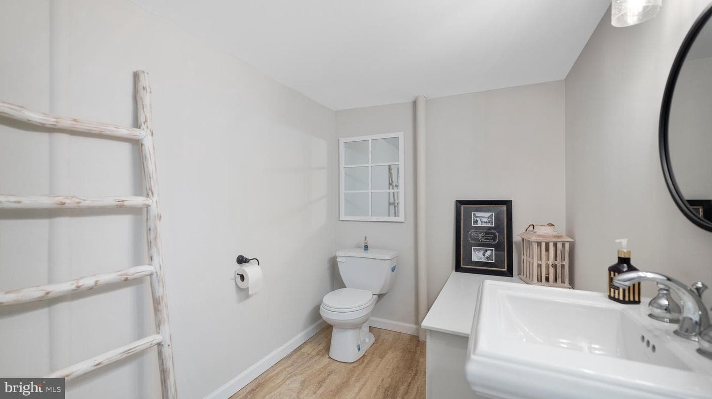 9179 Furrow Avenue photo 37