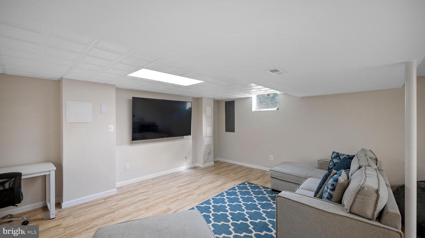 9179 Furrow Avenue photo 39