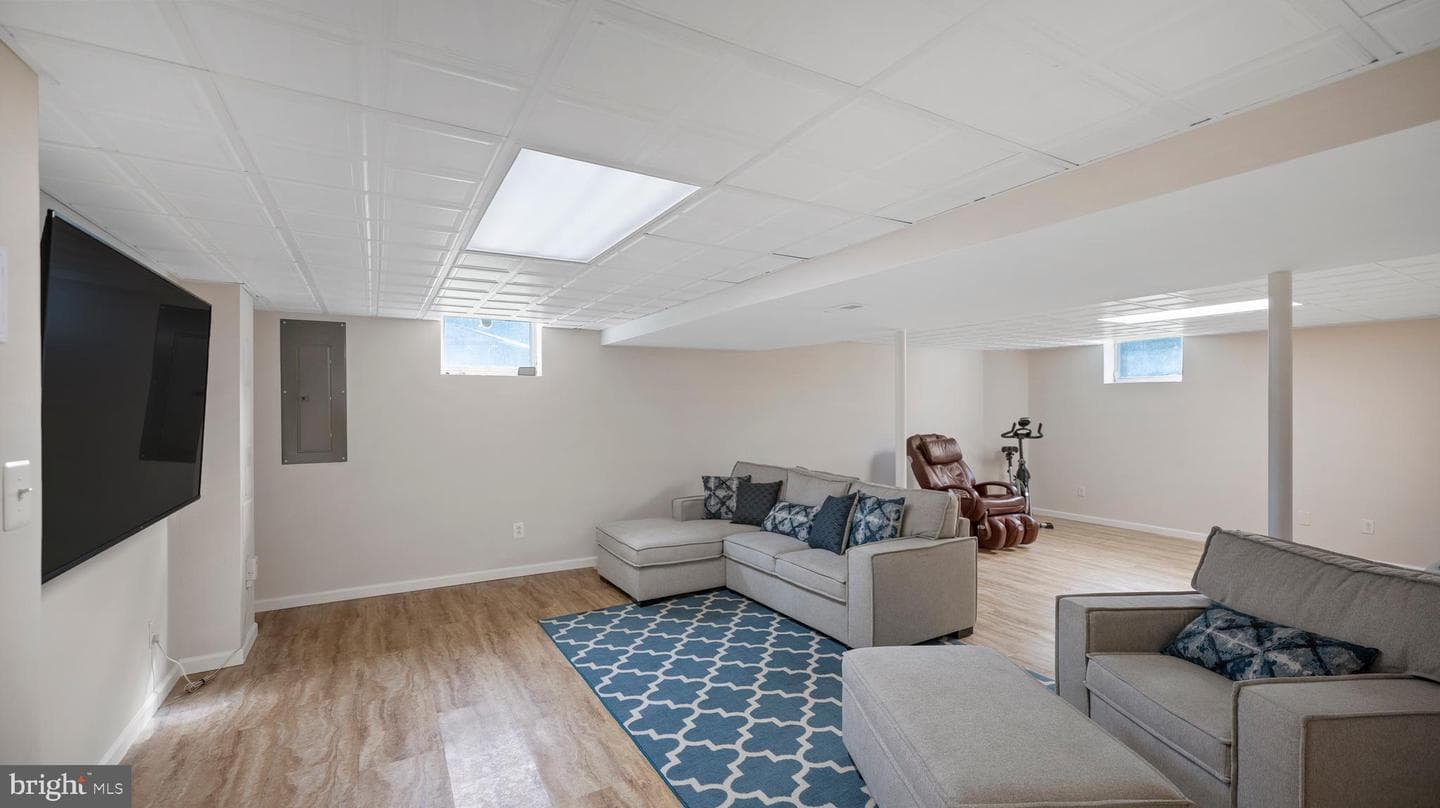 9179 Furrow Avenue photo 40