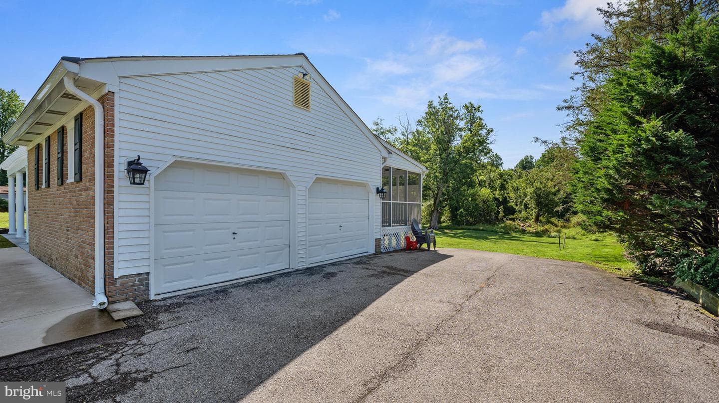 9179 Furrow Avenue photo 57