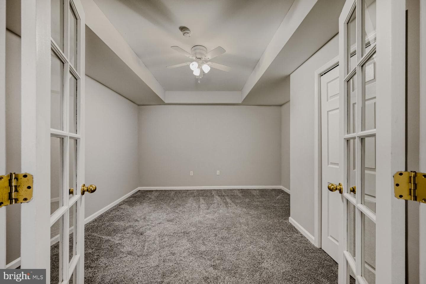 8375 Mitzy Lane photo 22