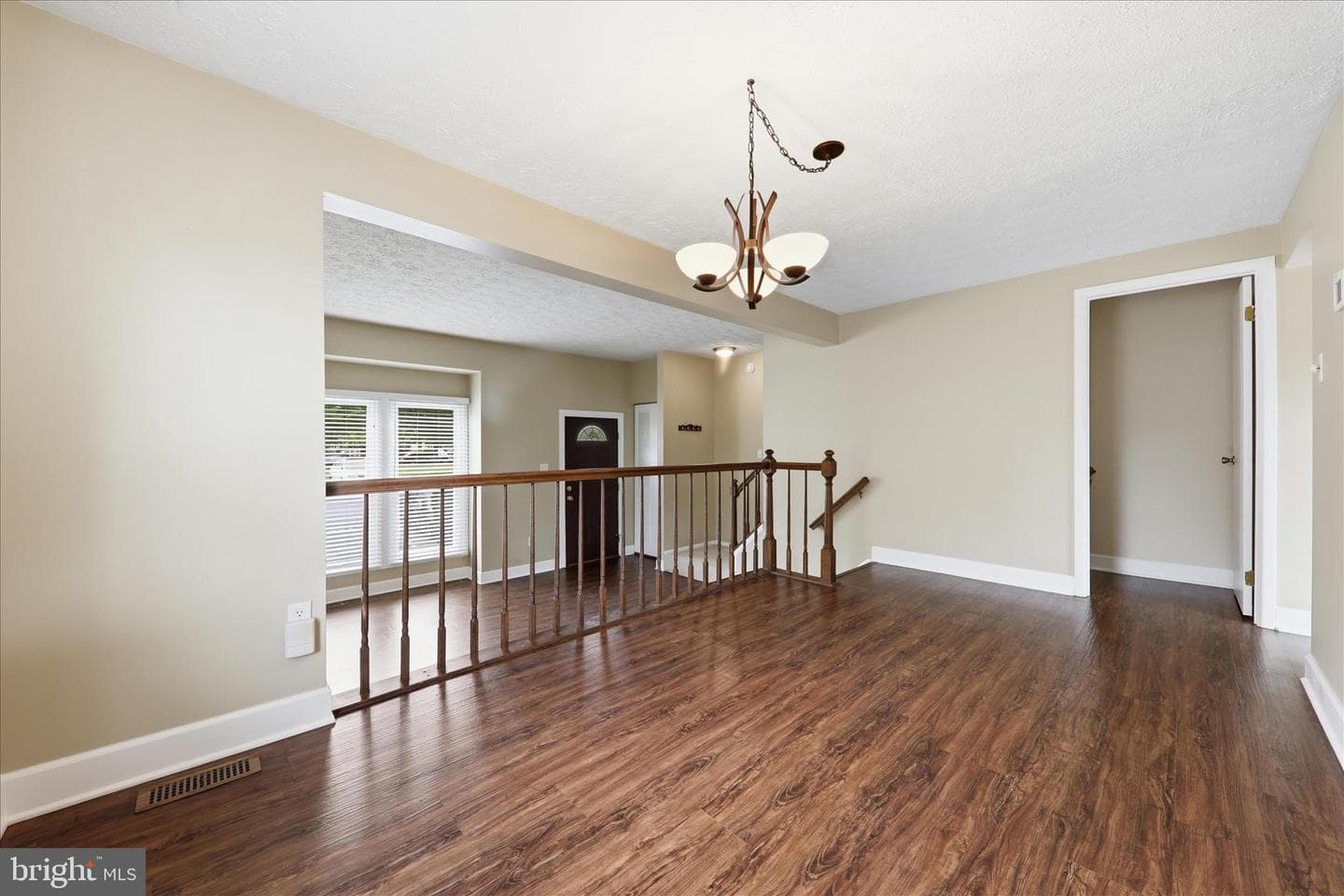 6317 Loring Drive photo 11