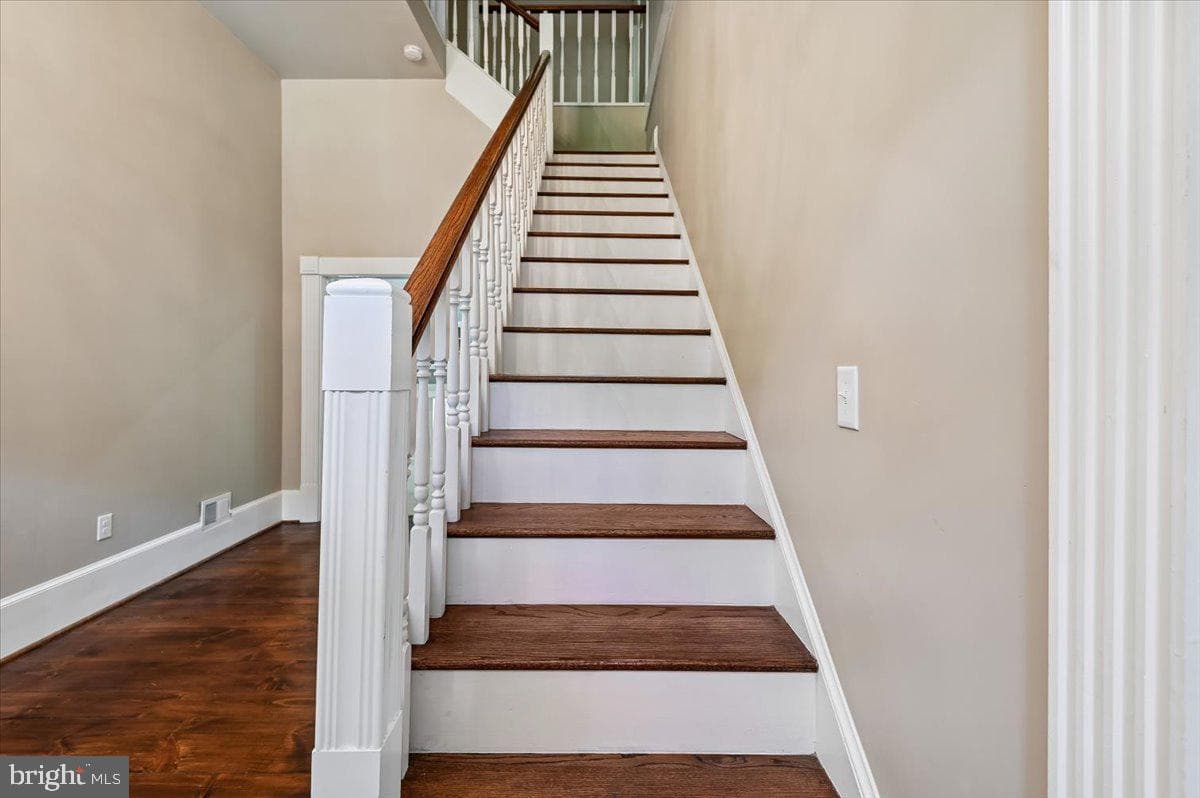 7302 Meadow Wood Way photo 39