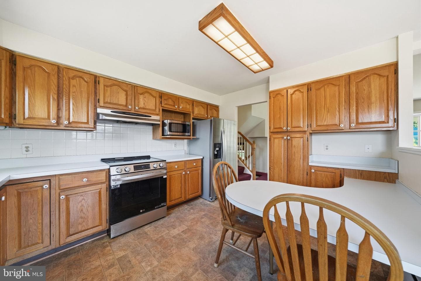9326 Millbrook Road photo 13