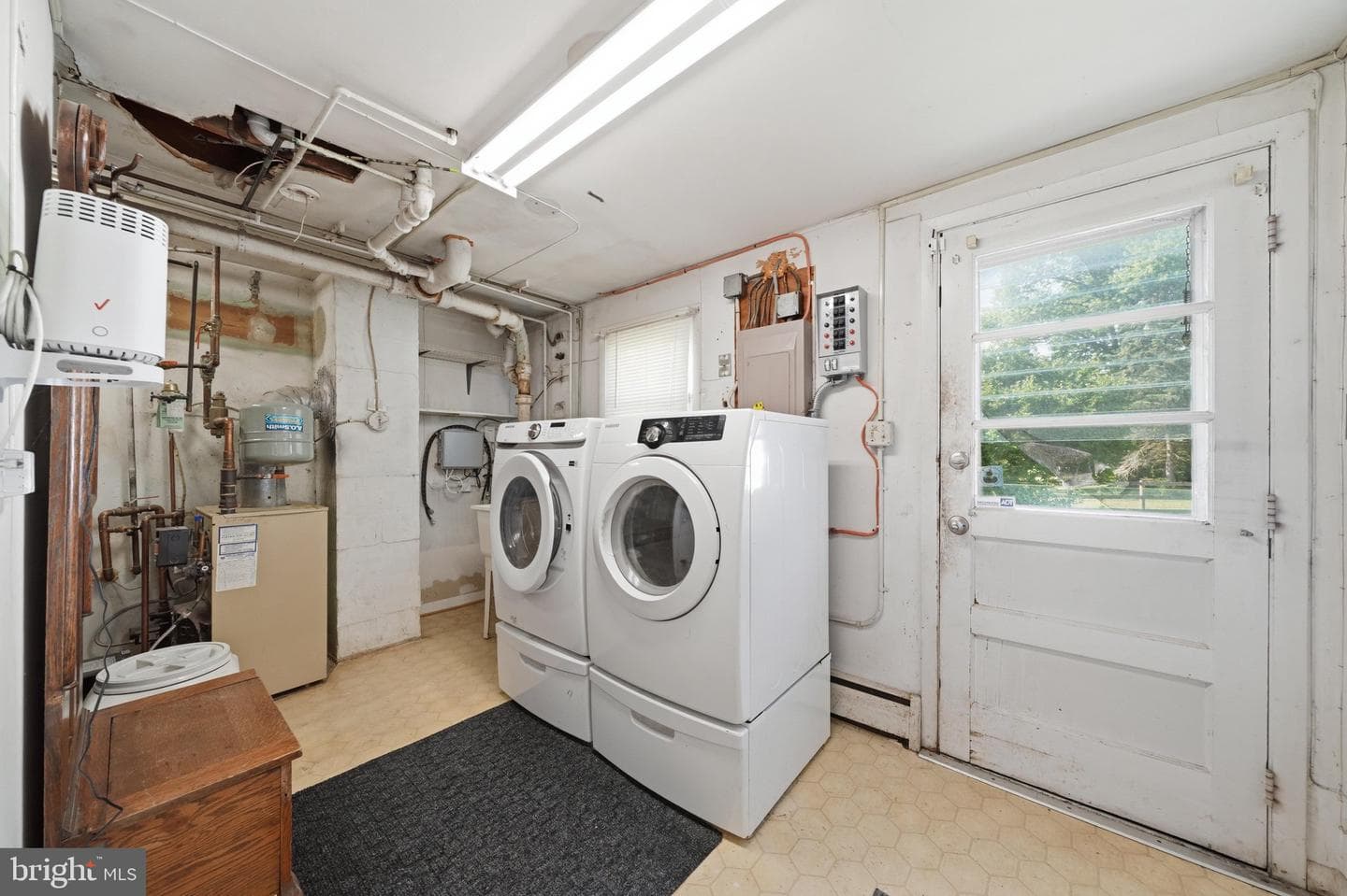 9326 Millbrook Road photo 29