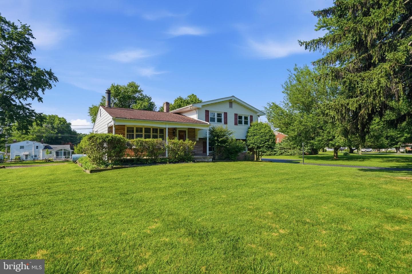 9326 Millbrook Road photo 39