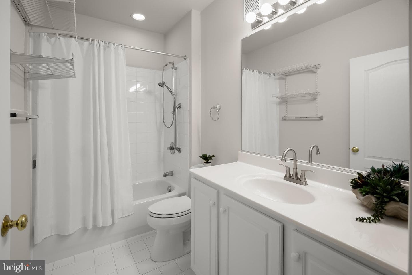 5801 Clipper Lane #302 photo 28