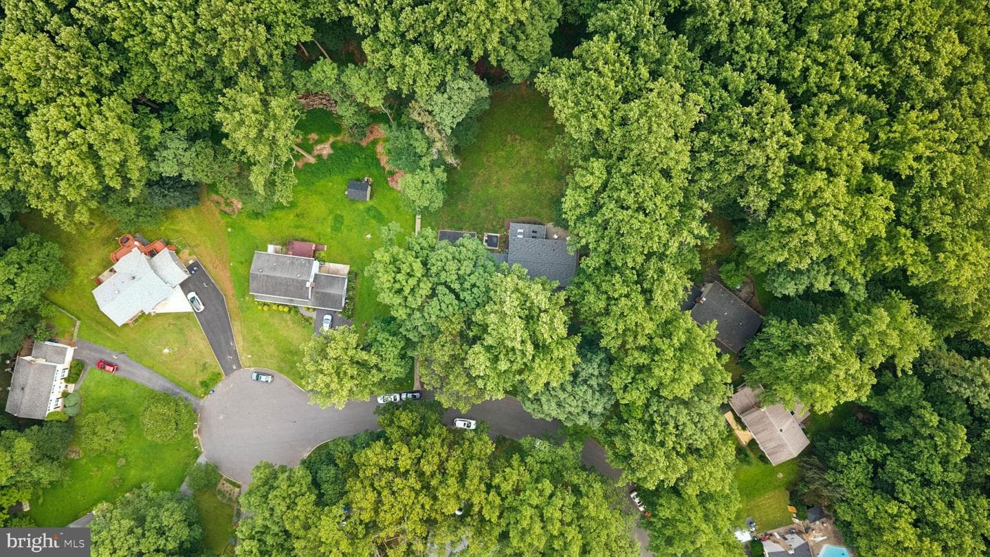 9685 Gwynn Park Drive photo 4