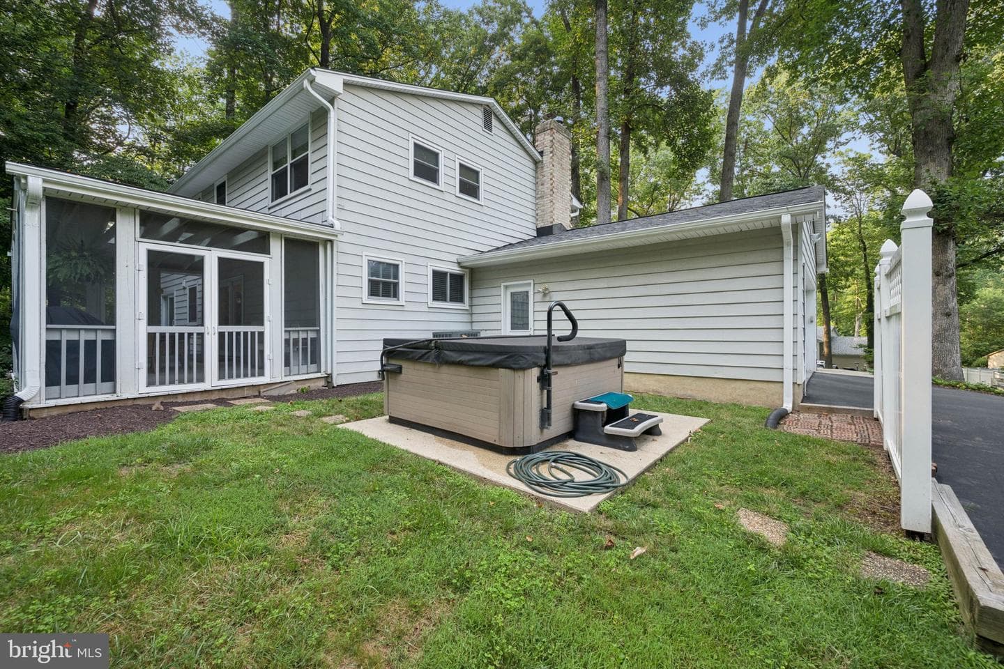 9685 Gwynn Park Drive photo 7