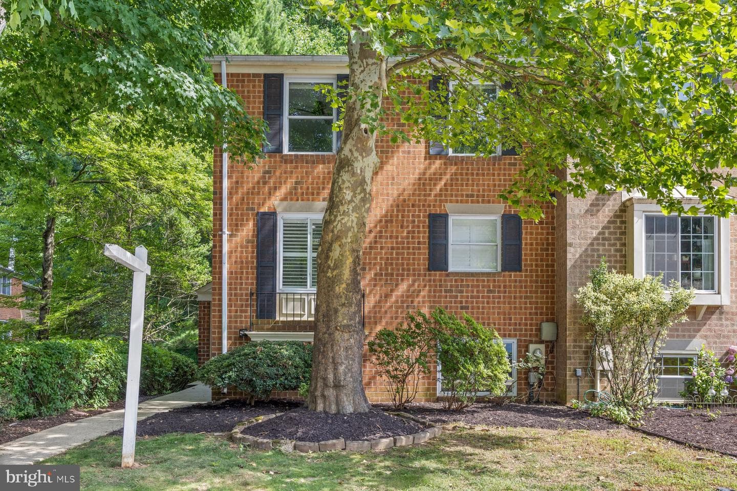 10510 E Wind Way, Columbia