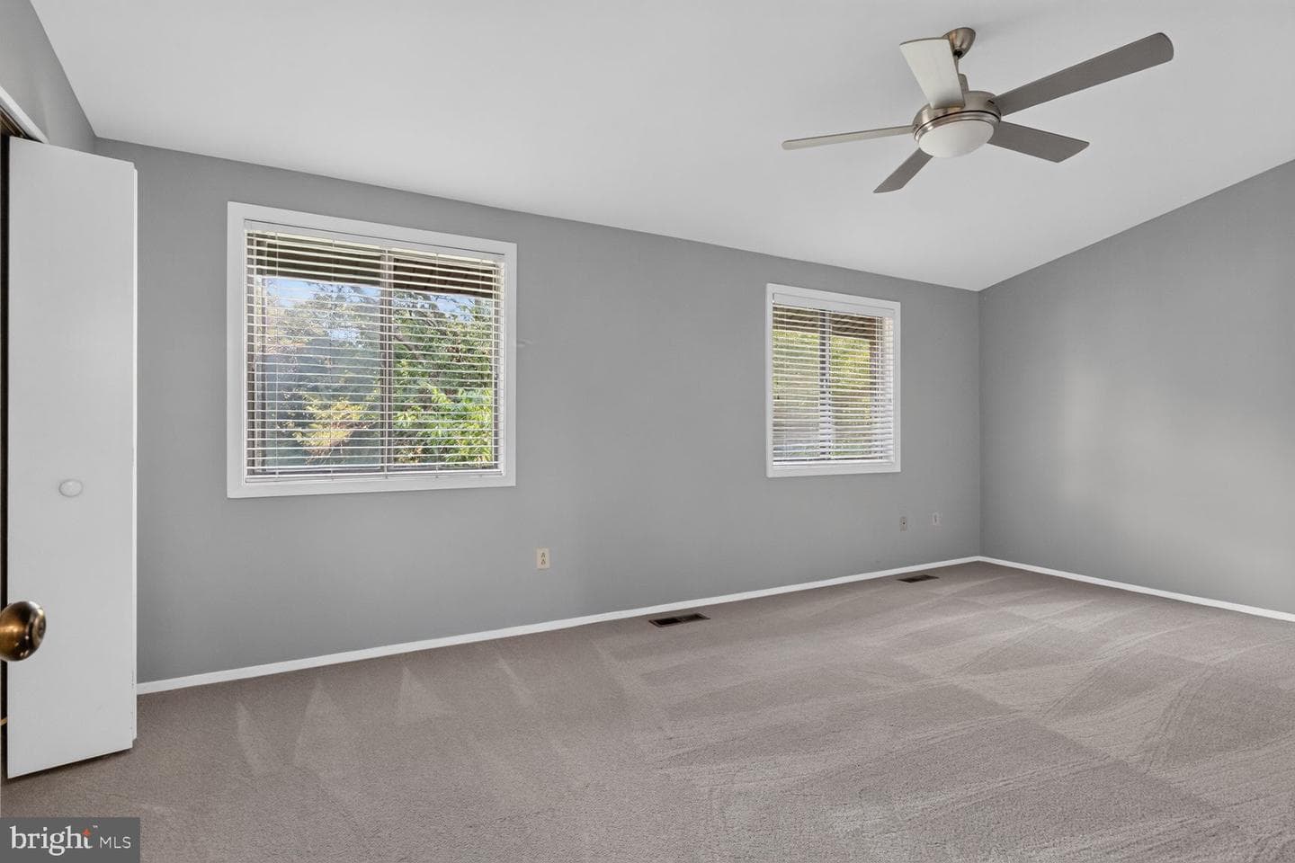 9251 Hobnail Court photo 16