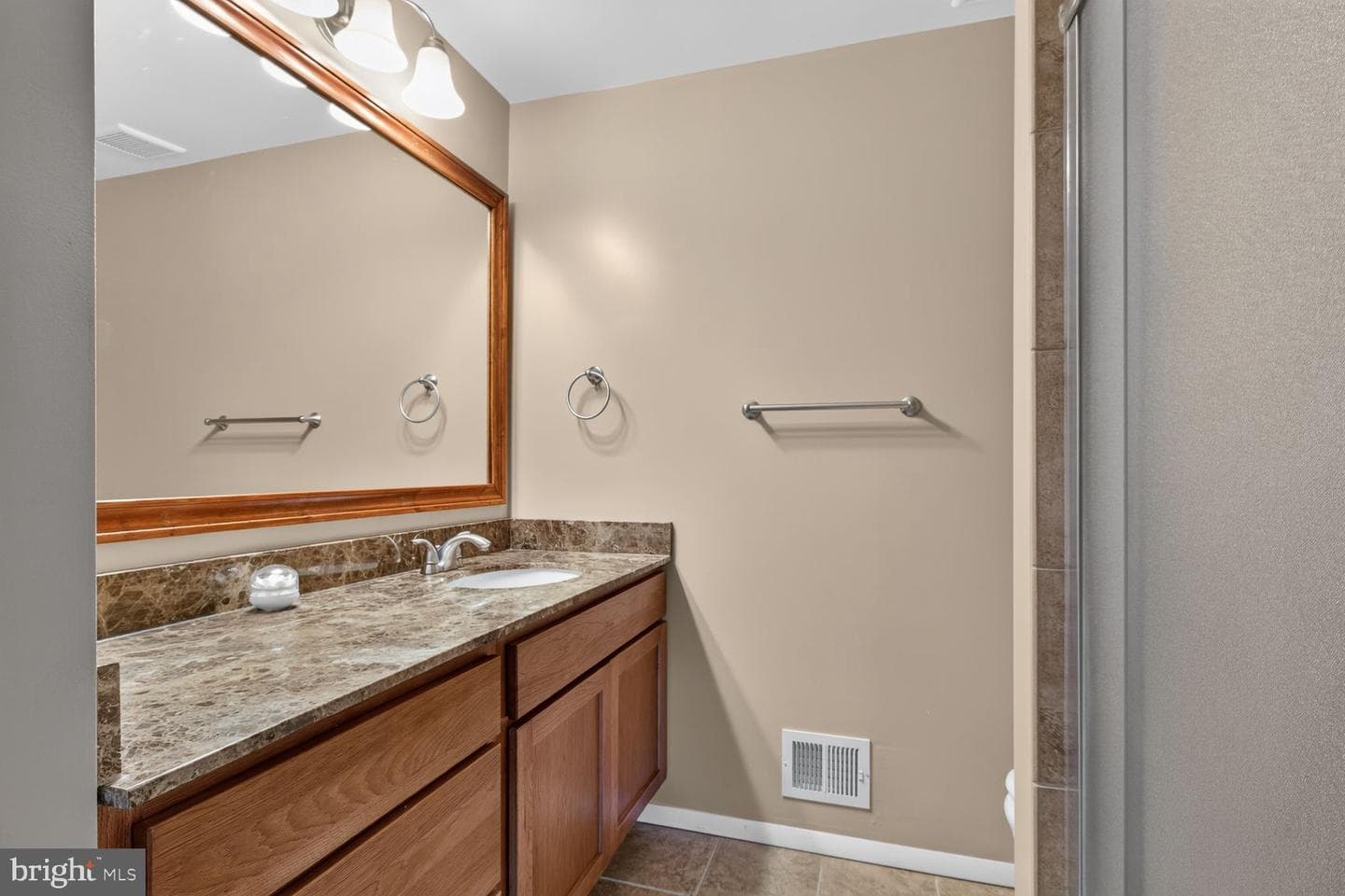 9251 Hobnail Court photo 18