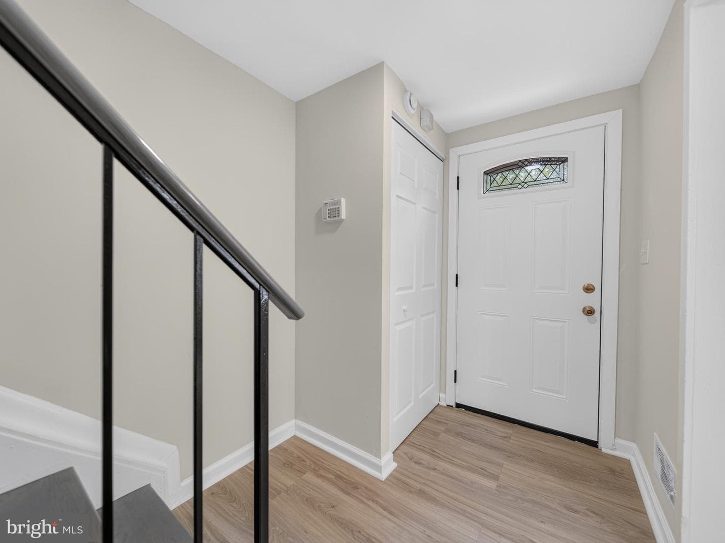 5443 Hildebrand Court photo 3