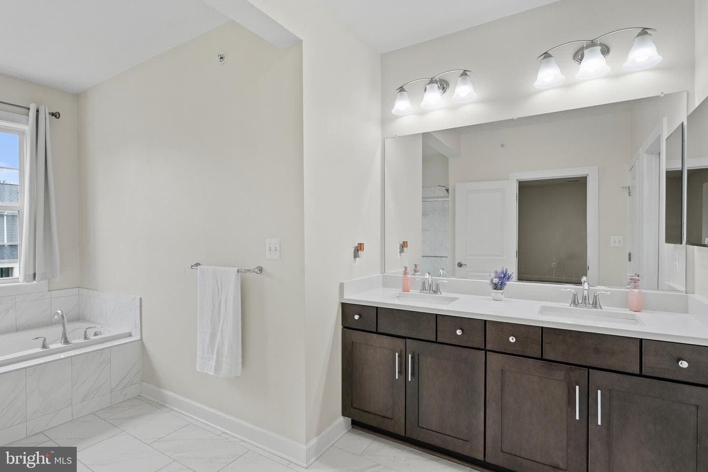2609 Vardon Lane photo 20