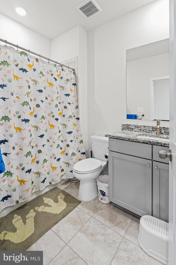 7736 Port Capital Drive photo 17