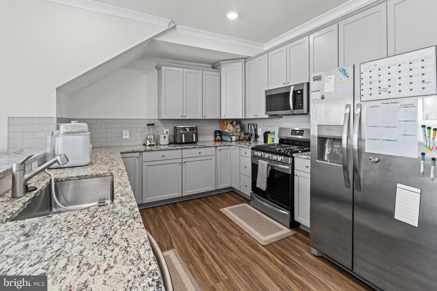 7736 Port Capital Drive photo 9
