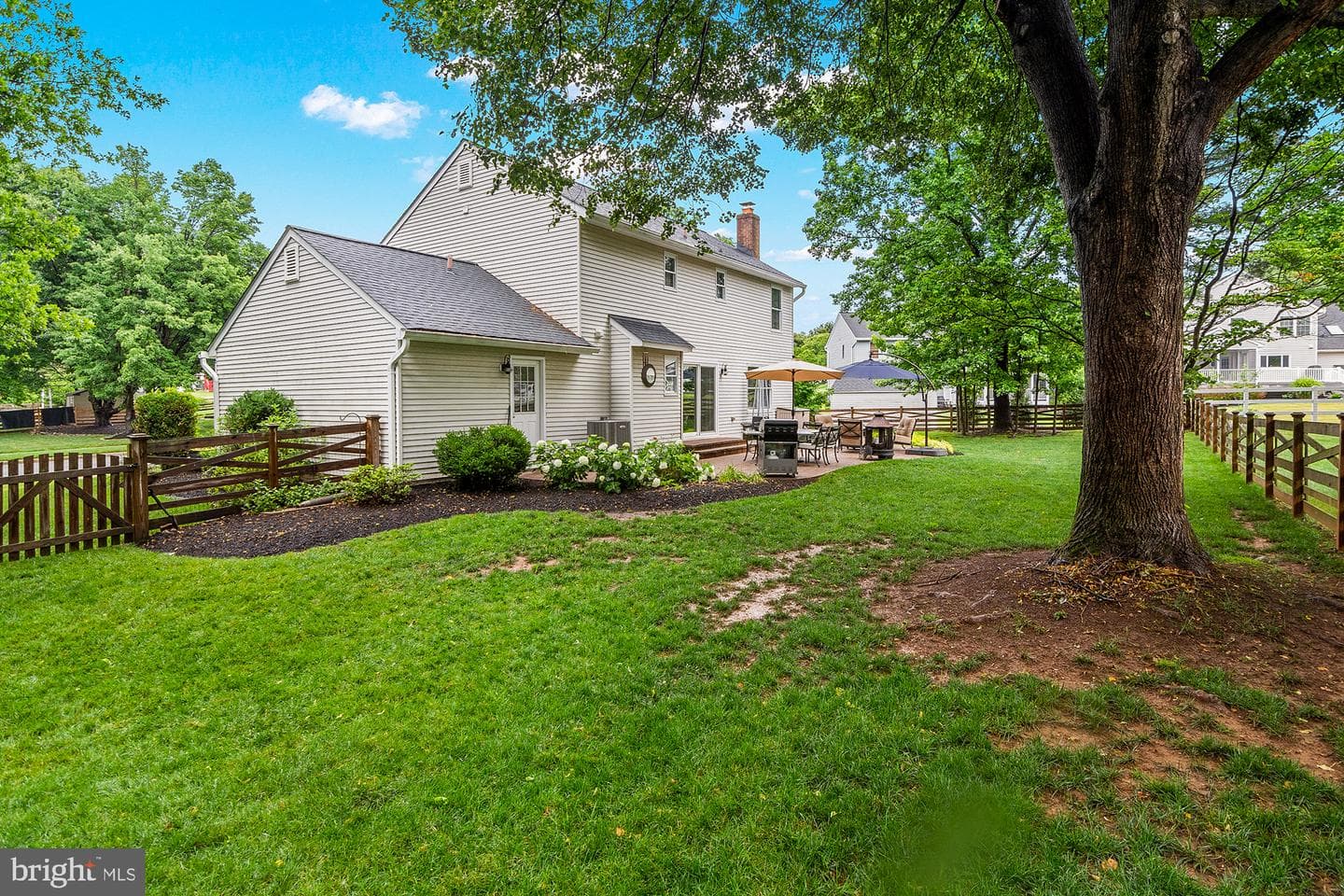 4704 Yorkshire Drive photo 8