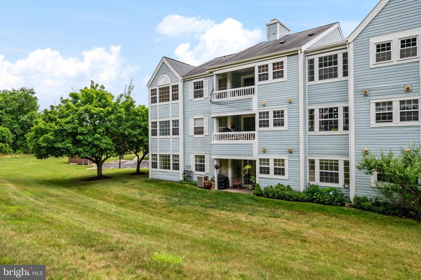 8337 Montgomery Run Rd # C photo 23