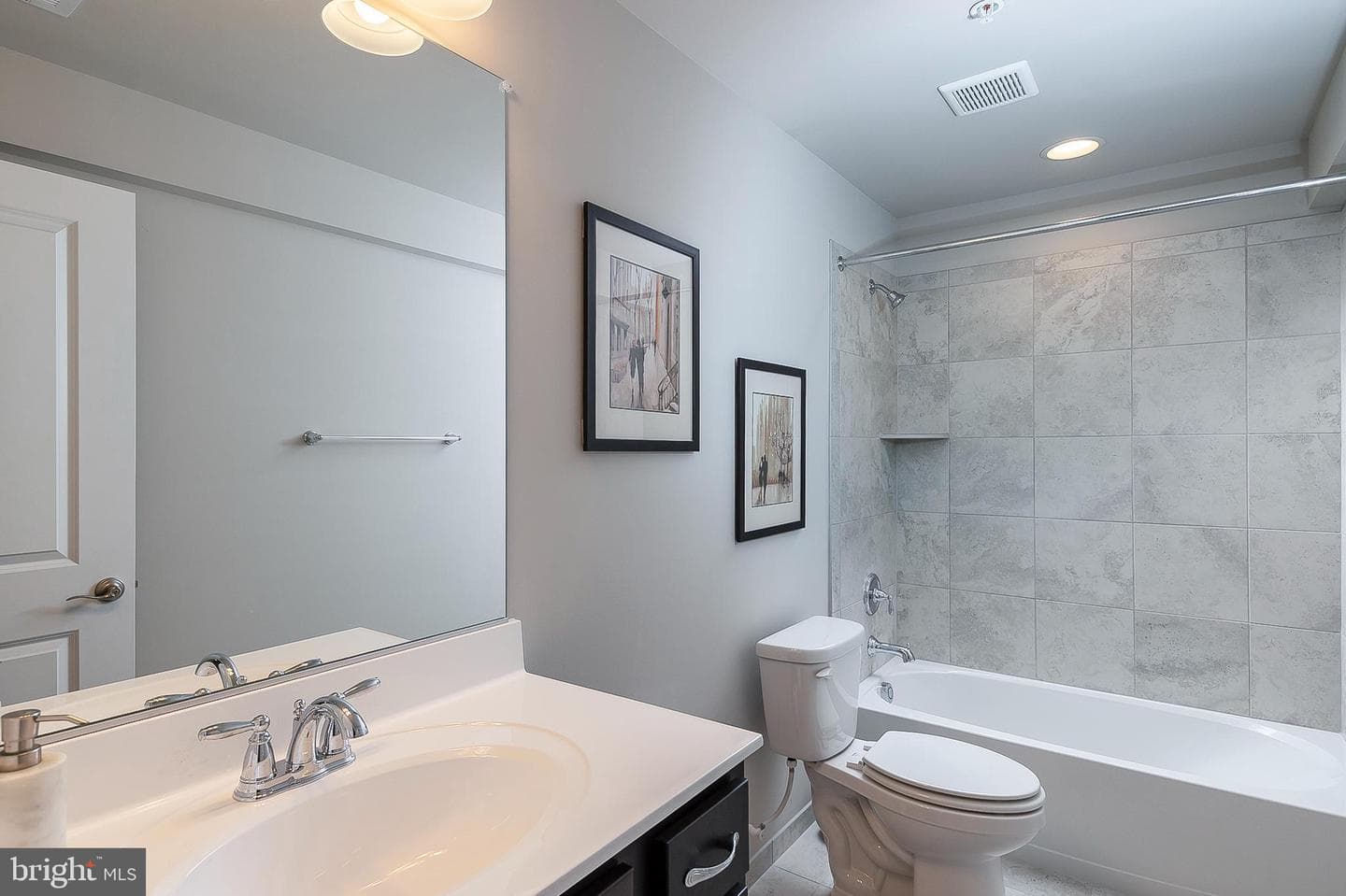 4492 Ilchester Road photo 20