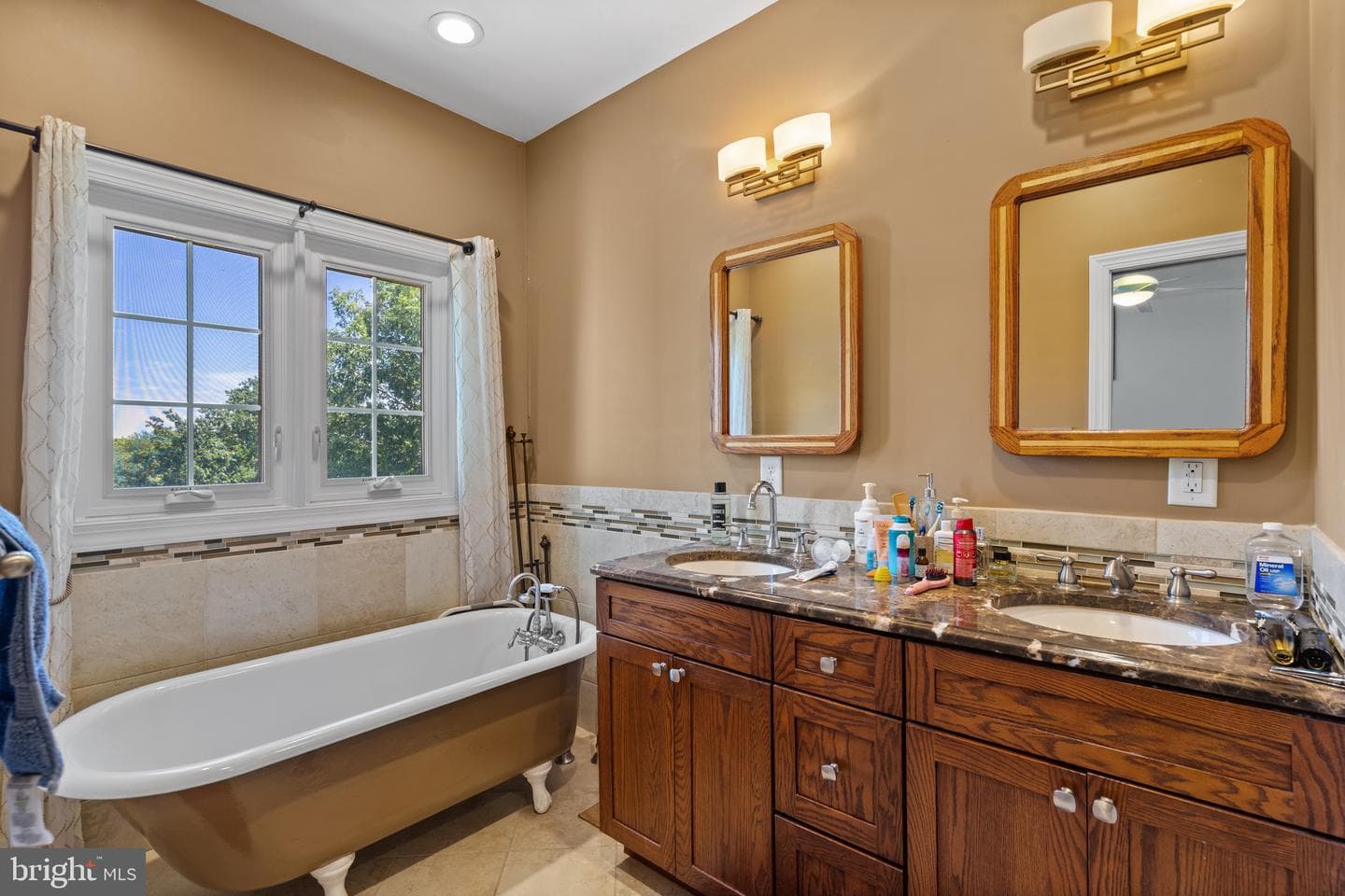 5917 Fox Glen Court photo 10