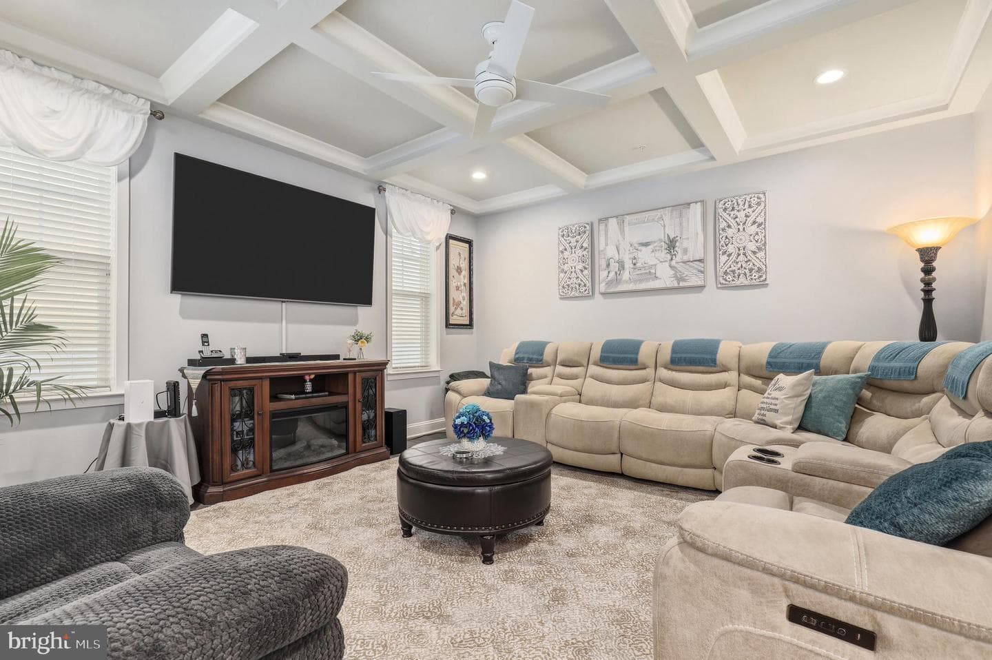 9468 Vollmerhausen Drive photo 15