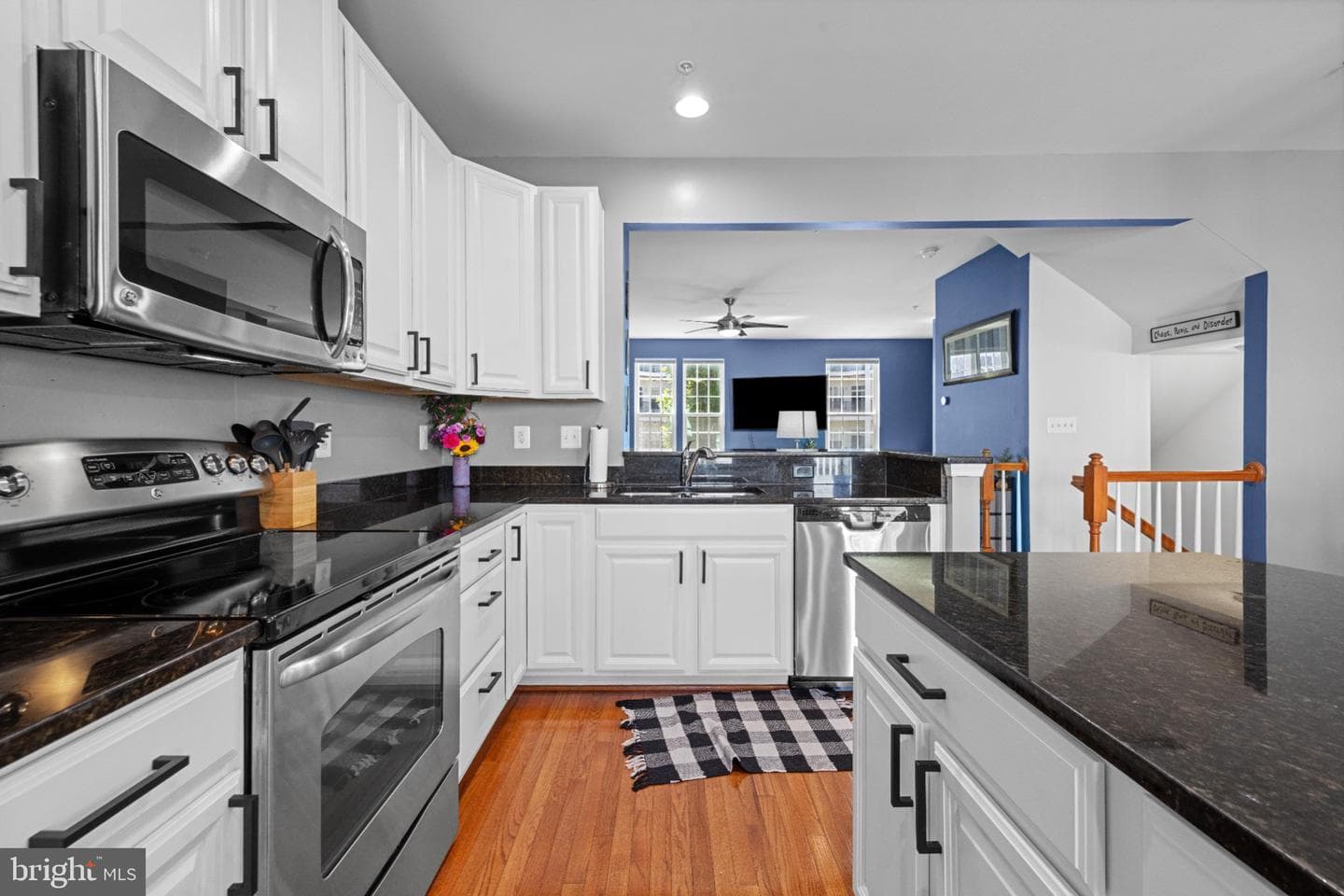 7531 Hearthside Way photo 23